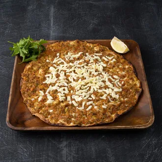 Kaşarlı Lahmacun