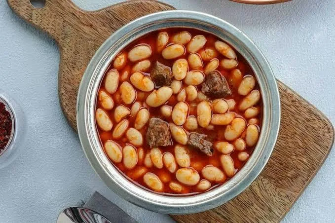 Güveçde Kuru Fasulye